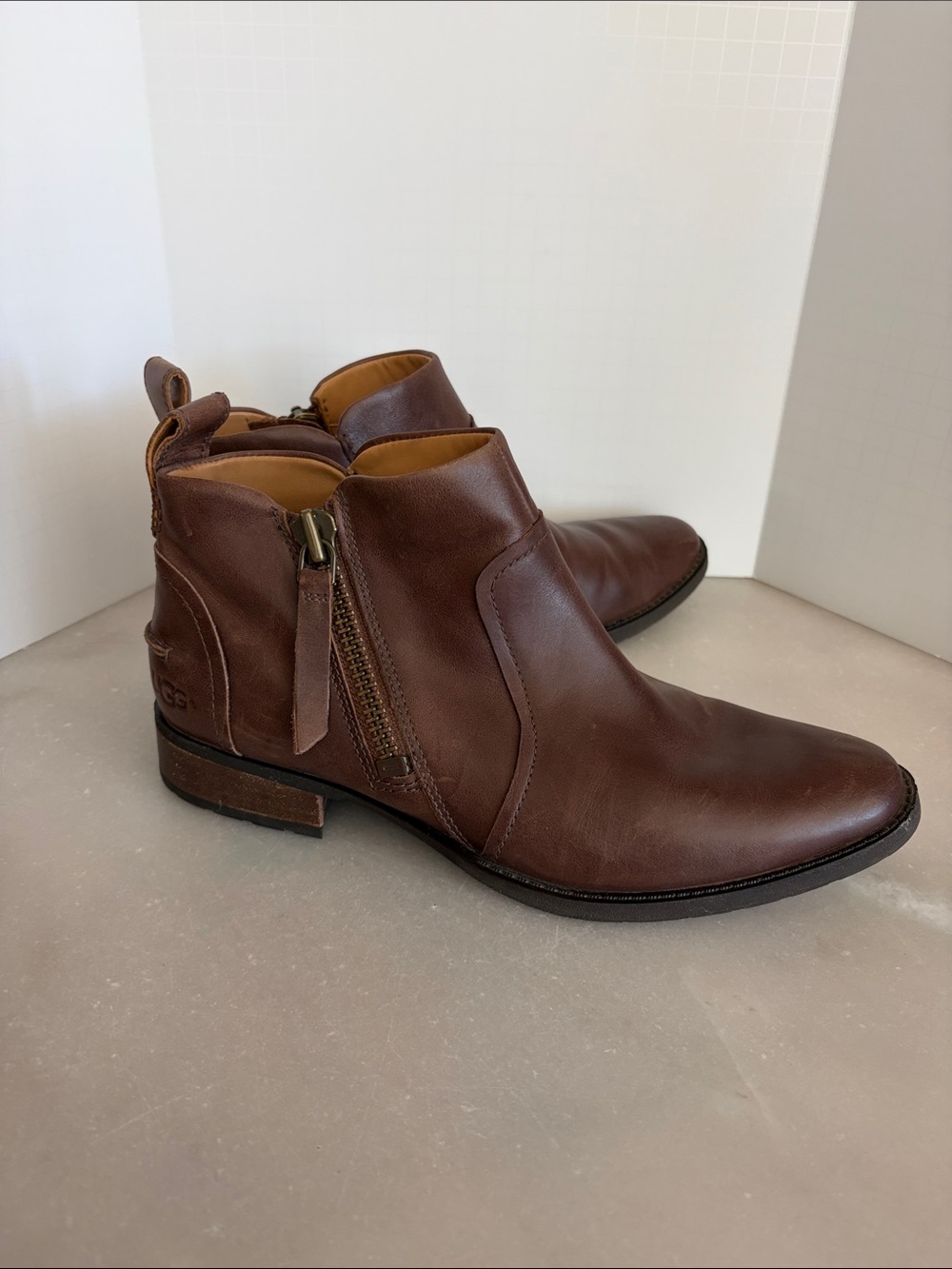 UGG Aureo Waterproof Brown Leather Side-Zip Ankle Boots 8